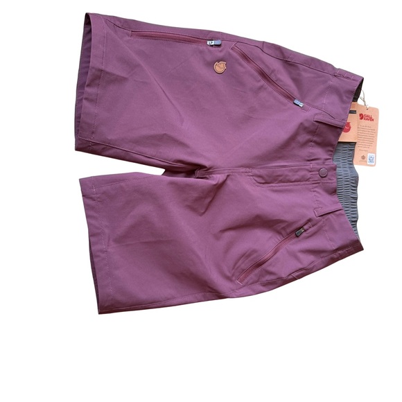 Fjallraven Pants - NWT Ladies Fjallraven Port Abisko Trail Stretch Shorts | 4 (EU 36)